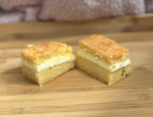 Lemon Cake Slice